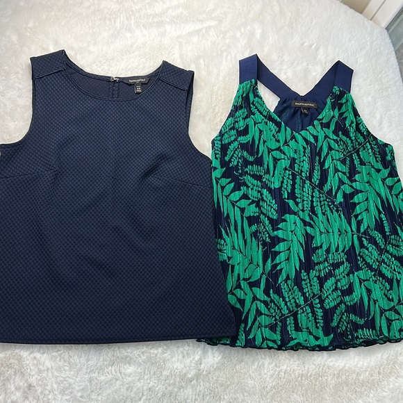 Banana Republic Tops - Lot 2 BANANA REPUBLIC Pullover Tops Sleeveless Stretch Classic Navy Feminine XSP